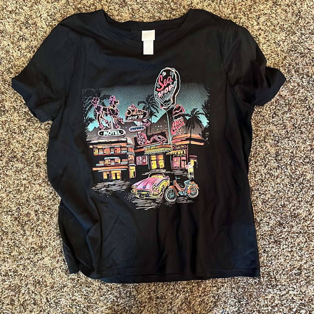 H & M short sleeve